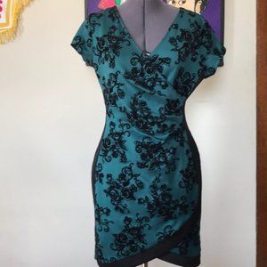 Sexy Fitted Dress for Date night or cocktails!